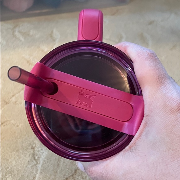 Stanley x Starbucks 40 oz Quencher NWT Holiday 2024 Berry Pink Glitter - Picture 5 of 5